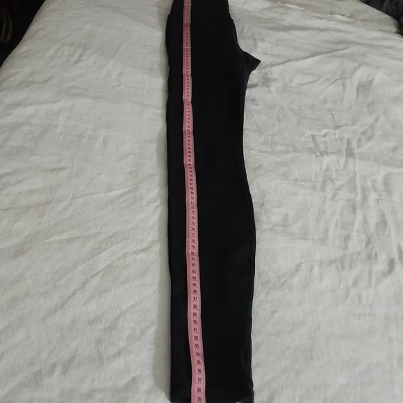 Lululemon Athletica Jet Black Yoga Pants - Picture 8 of 8